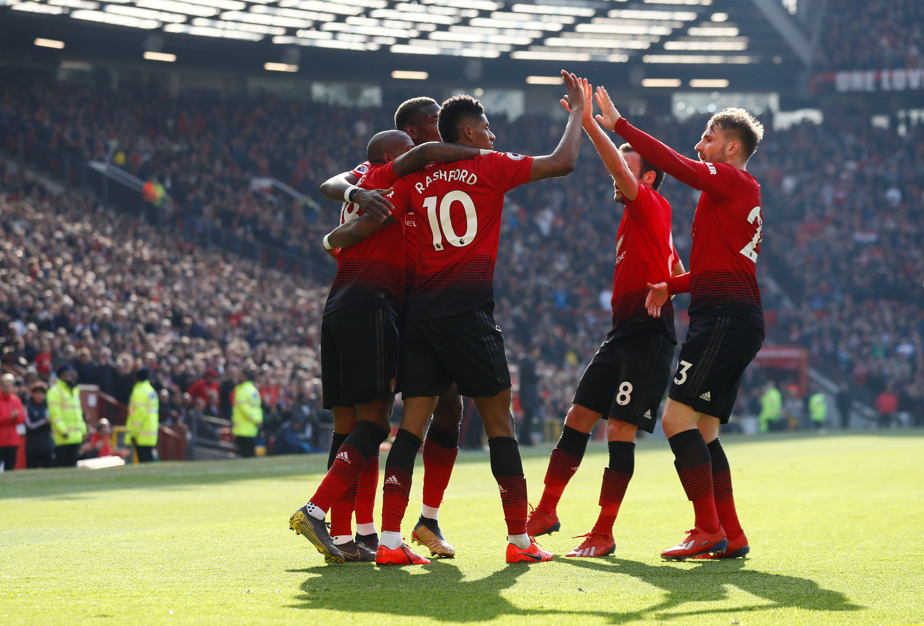 赛中保持竞 赛中保持竞